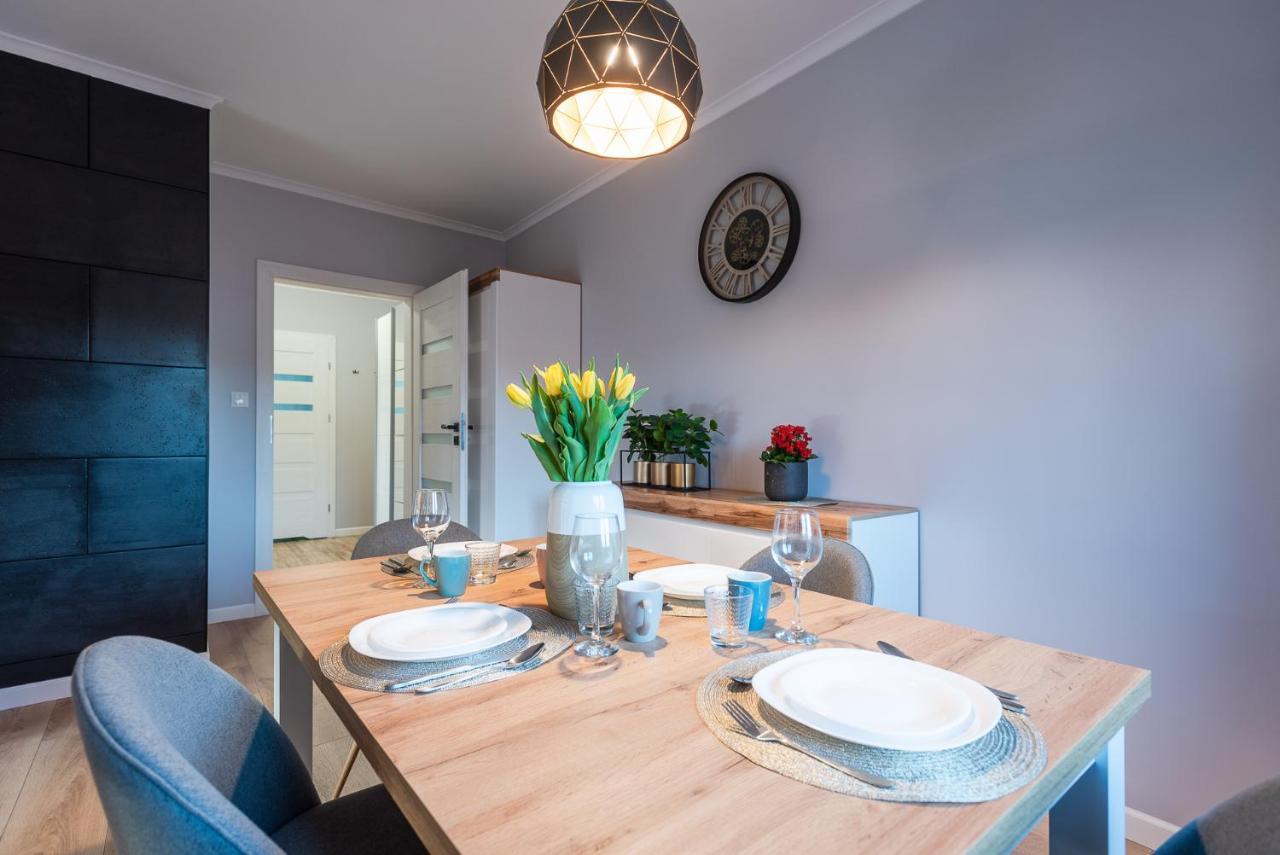 Apart Wolnosci Jelenia Gora Ngoại thất bức ảnh