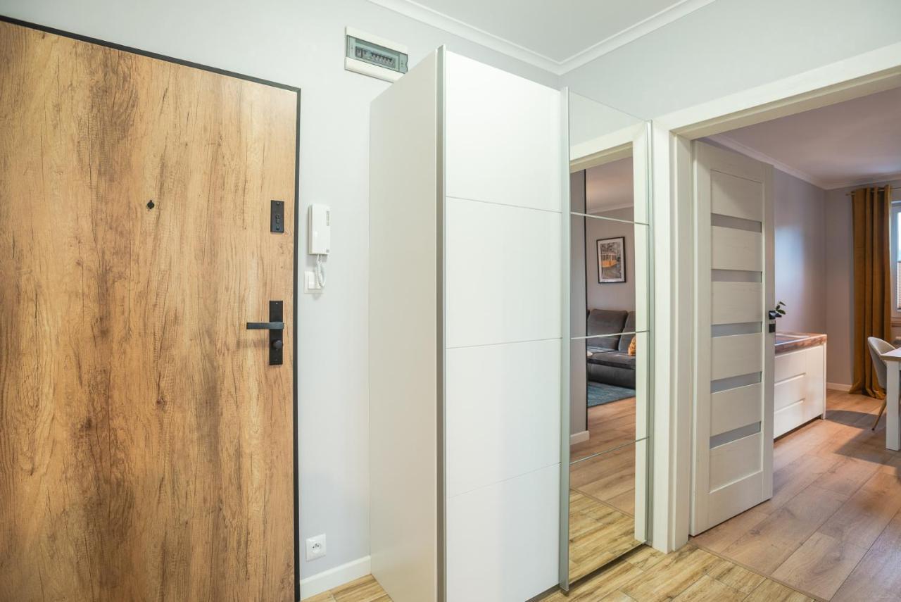 Apart Wolnosci Jelenia Gora Ngoại thất bức ảnh